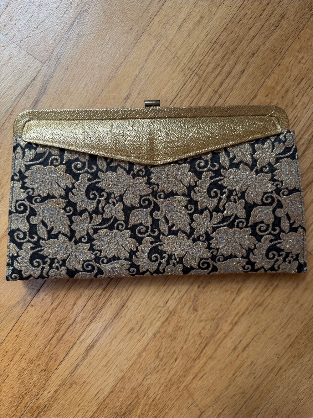 1950s Vintage Gold Floral Embroidered Evening Clutch - Unbranded